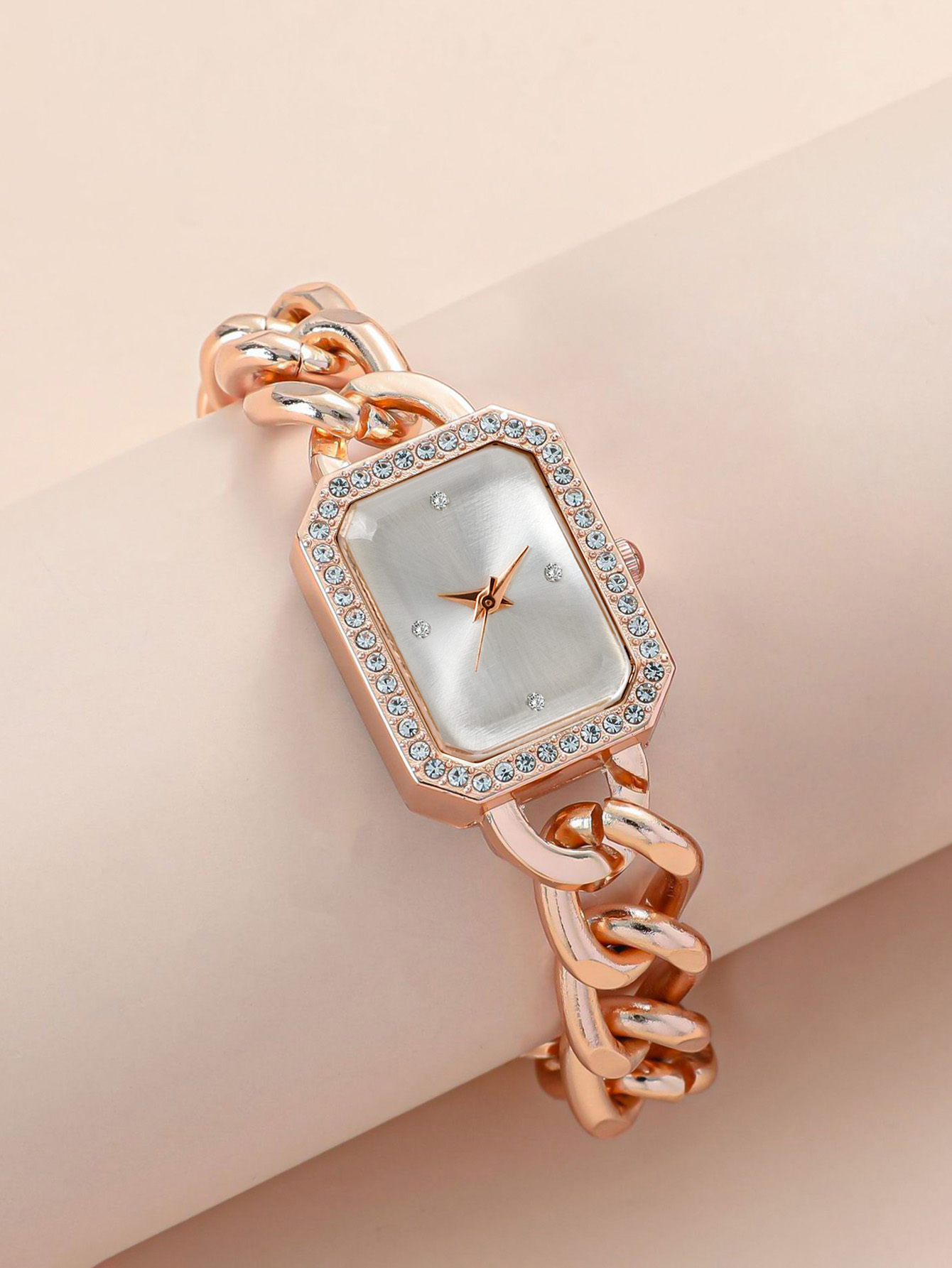 Mystery box contains 1randomco - Luxury Watch Quartz review and price