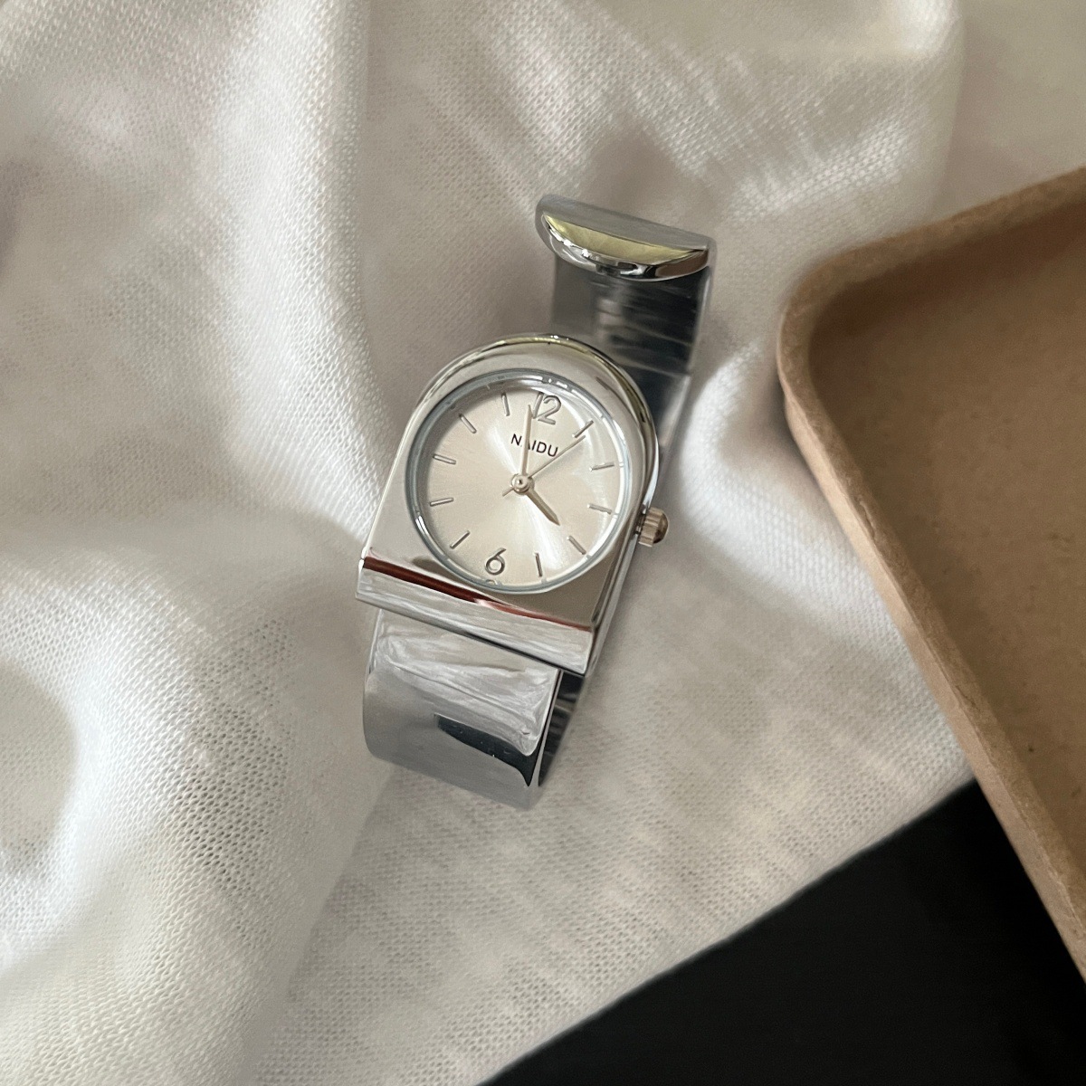 2026 New Gold Bracelet Watch W - Luxury Watch Levels review and price