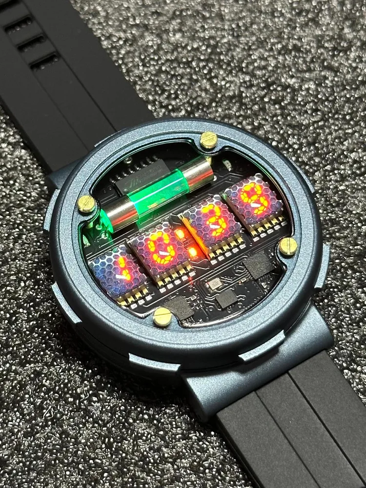 Retro Cyberpunk Nixie Tube Wat - Luxury Watch Nice review and price