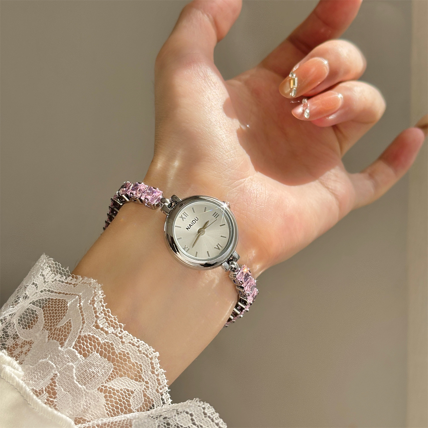 New Fashion Diamond-encrusted  - Luxury Watch Levels review and price